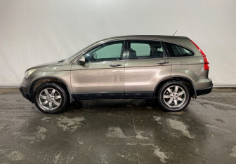 Подержанный автомобиль Honda CR-V 2008 года (7 фото)