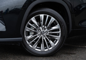 Новый Toyota Highlander 2026 (12 фото)