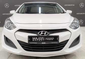 Подержанный автомобиль Hyundai i30 Hatchback 2014 года (2 фото)