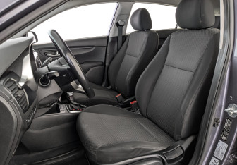 Подержанный автомобиль Kia Rio Hatchback 2021 года (19 фото)
