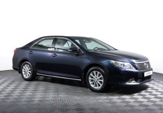 Подержанный автомобиль Toyota Camry Sedan 2013 года (3 фото)