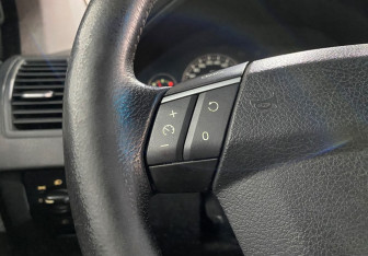 Подержанный автомобиль Volvo XC90 2009 года (14 фото)