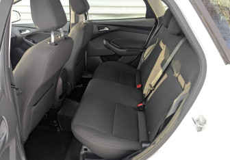 Подержанный автомобиль Ford Focus Hatchback 2018 года (12 фото)