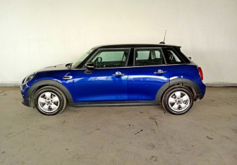 Подержанный автомобиль MINI Hatch 2020 года (8 фото)