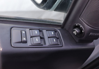 Подержанный автомобиль Land Rover Discovery 2008 года (11 фото)