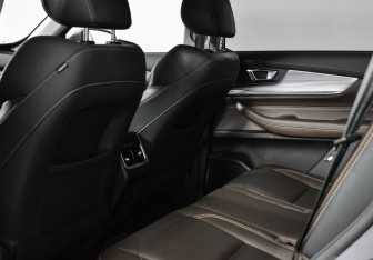 Подержанный автомобиль Chery Tiggo 8 Pro 2022 года (19 фото)