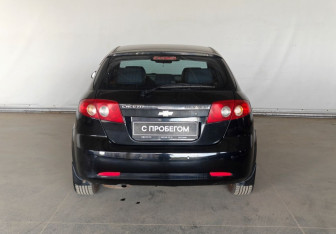 Подержанный автомобиль Chevrolet Lacetti Hatchback 2006 года (6 фото)