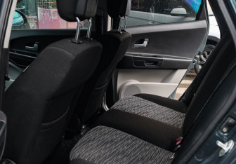 Подержанный автомобиль Kia Ceed Hatchback 2009 года (8 фото)