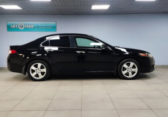 Подержанный автомобиль Honda Accord Sedan 2008 года (4 фото)