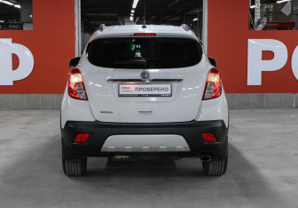 Подержанный автомобиль Opel Mokka 2015 года (6 фото)