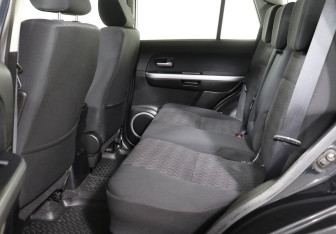 Подержанный автомобиль Suzuki Grand Vitara 2014 года (13 фото)