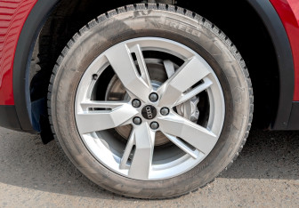 Подержанный автомобиль Audi Q5 2021 года (18 фото)