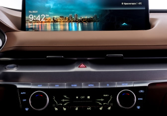 Подержанный автомобиль Genesis G80 2021 года (15 фото)