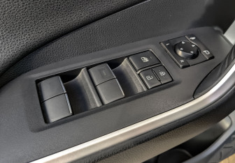 Подержанный автомобиль Toyota RAV4 2021 года (26 фото)