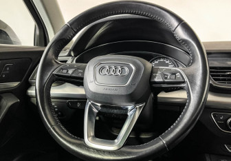 Подержанный автомобиль Audi Q5 2017 года (14 фото)