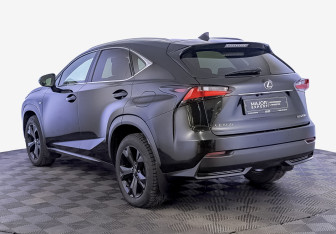 Подержанный автомобиль Lexus NX 2017 года (7 фото)