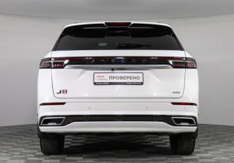 Подержанный автомобиль Jaecoo J8 2024 года (6 фото)