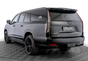 Подержанный автомобиль Cadillac Escalade Suv 2021 года (7 фото)