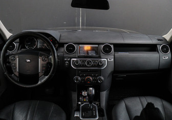 Подержанный автомобиль Land Rover Discovery 2010 года (11 фото)