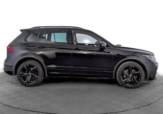 Подержанный автомобиль Volkswagen Tiguan 2021 года (4 фото)