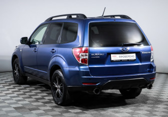 Подержанный автомобиль Subaru Forester Suv 2011 года (6 фото)