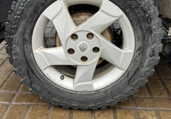 Подержанный автомобиль Renault Duster 2017 года (14 фото)