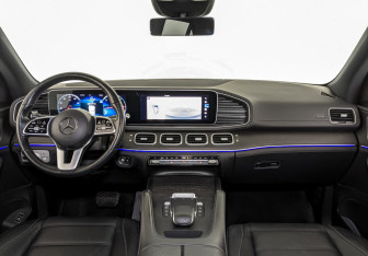 Подержанный автомобиль Mercedes-Benz GLE 2021 года (14 фото)