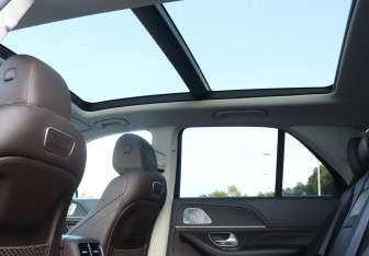 Подержанный автомобиль Mercedes-Benz GLE 2019 года (28 фото)
