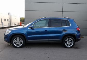 Подержанный автомобиль Volkswagen Tiguan 2010 года (8 фото)