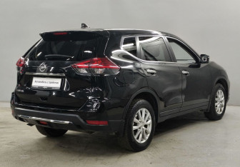 Подержанный автомобиль Nissan X-Trail 2020 года (5 фото)