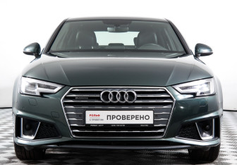 Подержанный автомобиль Audi A4 Sedan 2019 года (2 фото)