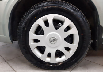 Подержанный автомобиль Nissan Almera Classic 2007 года (9 фото)