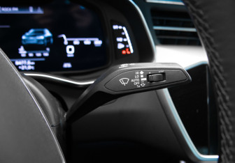 Подержанный автомобиль Audi A6 Sedan 2022 года (18 фото)