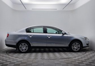 Подержанный автомобиль Volkswagen Passat Sedan 2008 года (4 фото)