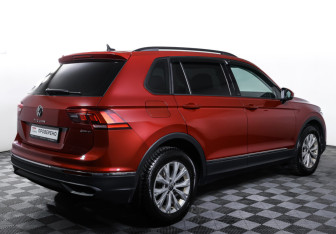Подержанный автомобиль Volkswagen Tiguan 2021 года (5 фото)