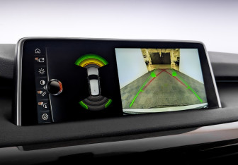 Подержанный автомобиль BMW X5 2016 года (29 фото)