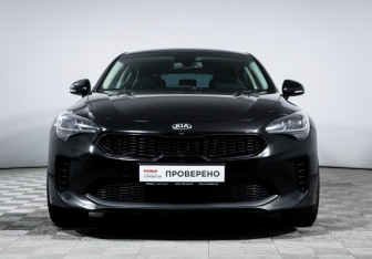 Подержанный автомобиль Kia Stinger 2019 года (2 фото)