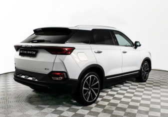 Подержанный автомобиль FAW Bestune T77 2022 года (4 фото)