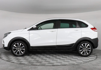 Подержанный автомобиль LADA (ВАЗ) XRAY 2018 года (8 фото)