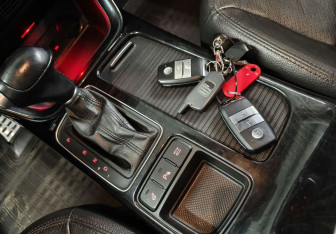 Подержанный автомобиль Kia Sorento 2014 года (17 фото)