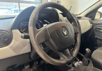 Подержанный автомобиль Renault Duster 2018 года (8 фото)