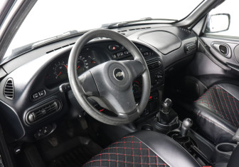 Подержанный автомобиль Chevrolet Niva 2016 года (9 фото)