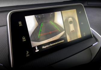 Подержанный автомобиль Mitsubishi Eclipse Cross 2018 года (28 фото)