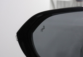 Подержанный автомобиль Jaecoo J8 2024 года (15 фото)