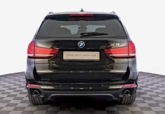 Подержанный автомобиль BMW X5 2018 года (6 фото)