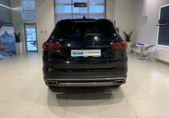 Подержанный автомобиль Chery Tiggo 8 Pro 2022 года (5 фото)