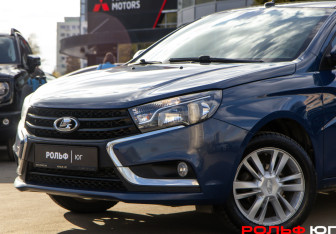 Подержанный автомобиль LADA (ВАЗ) Vesta Sedan 2016 года (17 фото)
