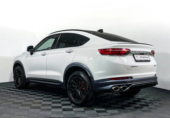 Подержанный автомобиль Geely Tugella 2022 года (7 фото)