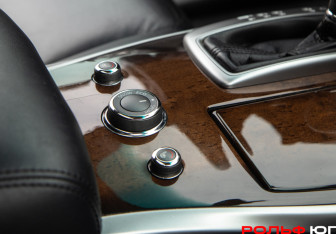 Подержанный автомобиль Infiniti JX 2013 года (14 фото)