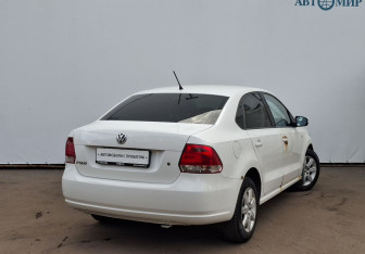 Подержанный автомобиль Volkswagen Polo Sedan 2013 года (5 фото)